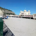 Сasa de vacaciones Mondello Beach Holiday