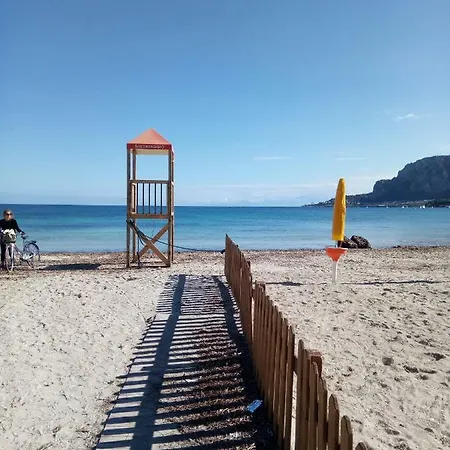 Holiday home Delfini Mondello *